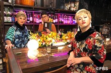 左からナジャ・グランディーバ、パンクブーブー黒瀬、ガリットチュウ福島。