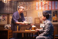 CM撮影中の千鳥。