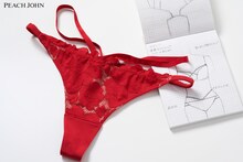 フォーリンラブ・バービーが持ち込んだデザイン画と完成品。