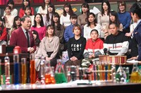 「クイズ！あなたは小学5年生より賢いの？クリスマス直前SP」のワンシーン。(c)日本テレビ