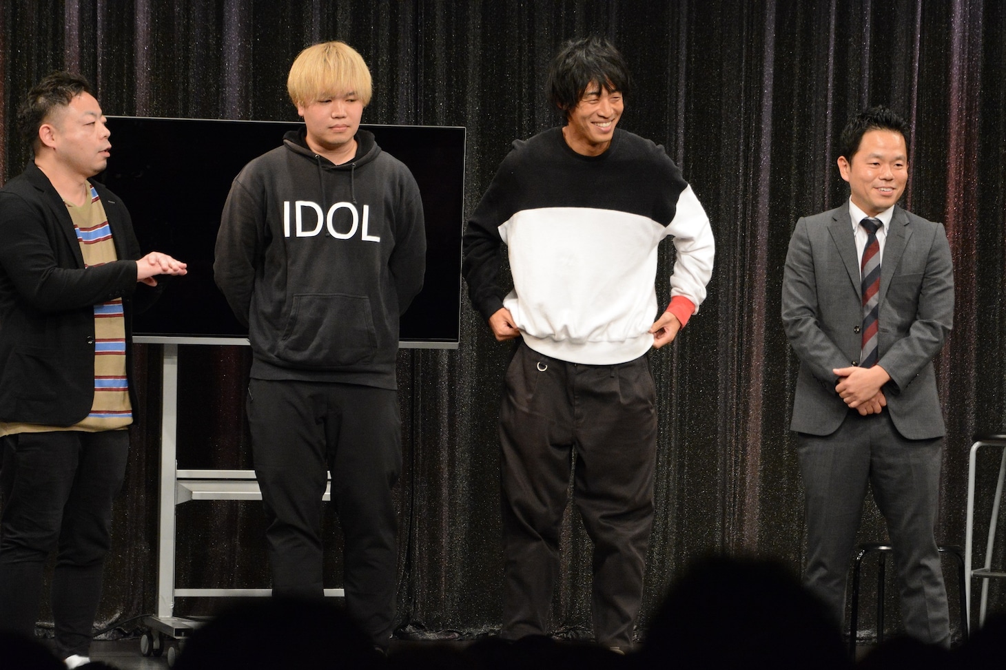 左からダイアン・ユースケ、田中翔太氏、礒部建多氏、ダイアン津田。