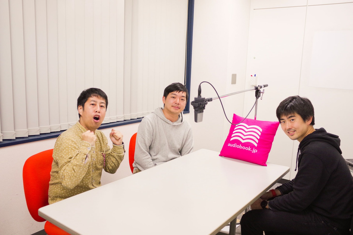 ウエストランドとオトバンク社長・久保田裕也氏（右）。