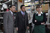 （左から）ナイツ塙、内藤剛志、とよた真帆。