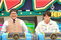 （左から）カンニング竹山、陣内智則。(c)フジテレビ