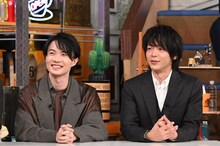 左から神木隆之介、中村倫也。(c)日本テレビ