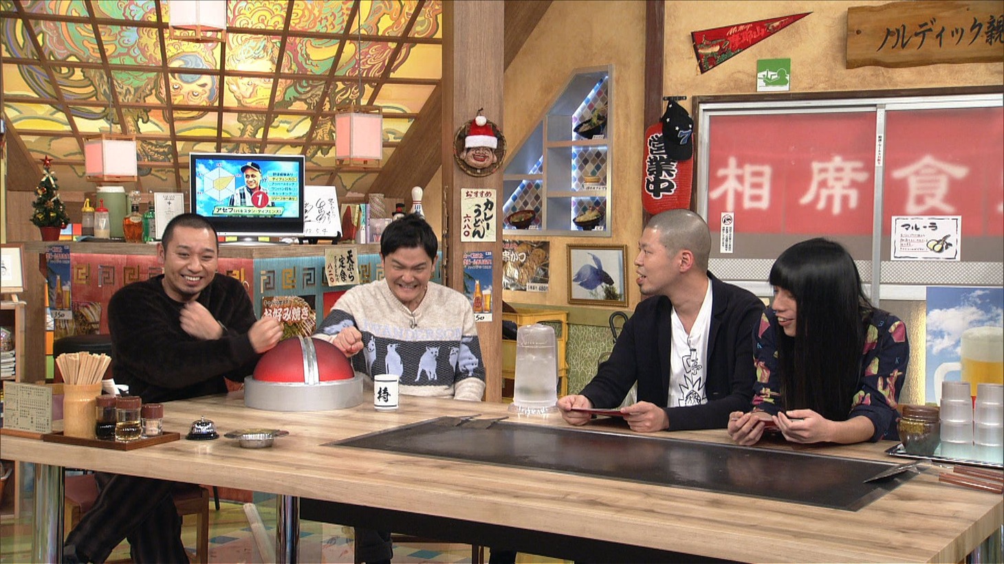 （左から）千鳥、金属バット。(c)ABCテレビ