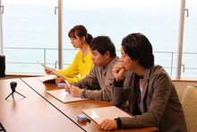 「冒険発掘バラエティ 霜降り明星のあてみなげ」のワンシーン。(c)静岡朝日テレビ