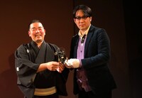 「渋谷らくご大賞 おもしろい二つ目賞」を受賞した立川笑二（左）とサンキュータツオ（右）。写真は過去のもの。
