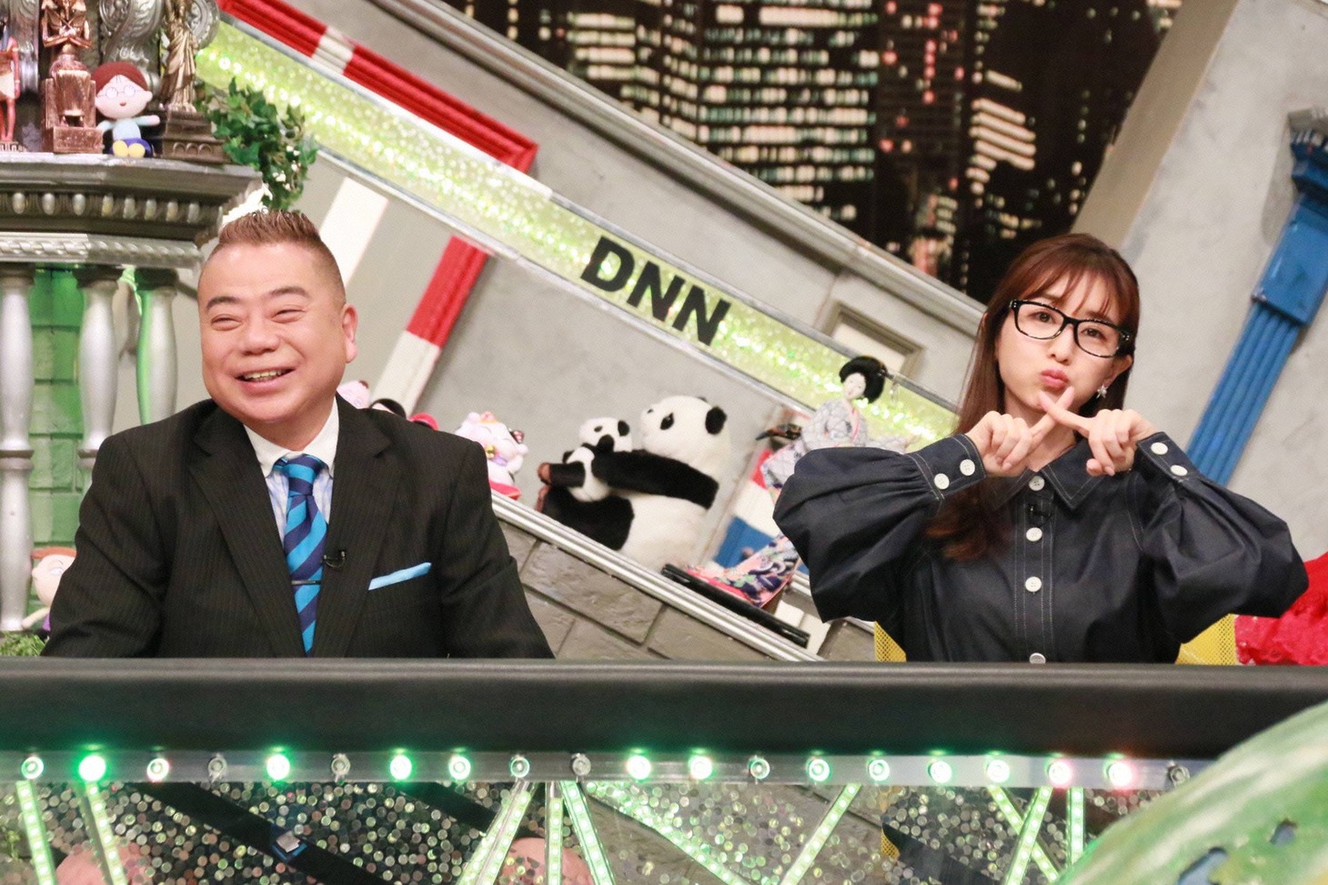 （左から）出川哲朗、田中みな実。(c)フジテレビ