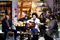 木梨憲武が歌うワンシーン。(c)TBS