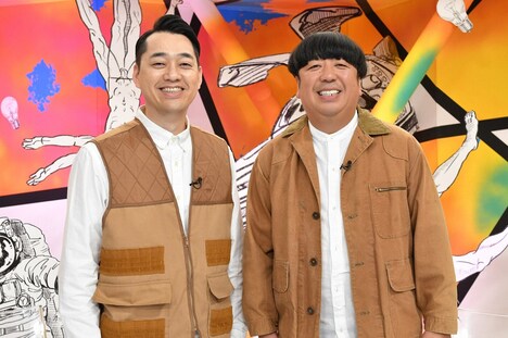 「理論上可能です。」MCのバナナマン。(c)TBS