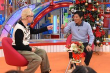 左から所ジョージ、明石家さんま。(c)日本テレビ