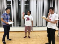 稽古中の様子。