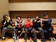 左からEXIT、ヒャダイン、きつね。