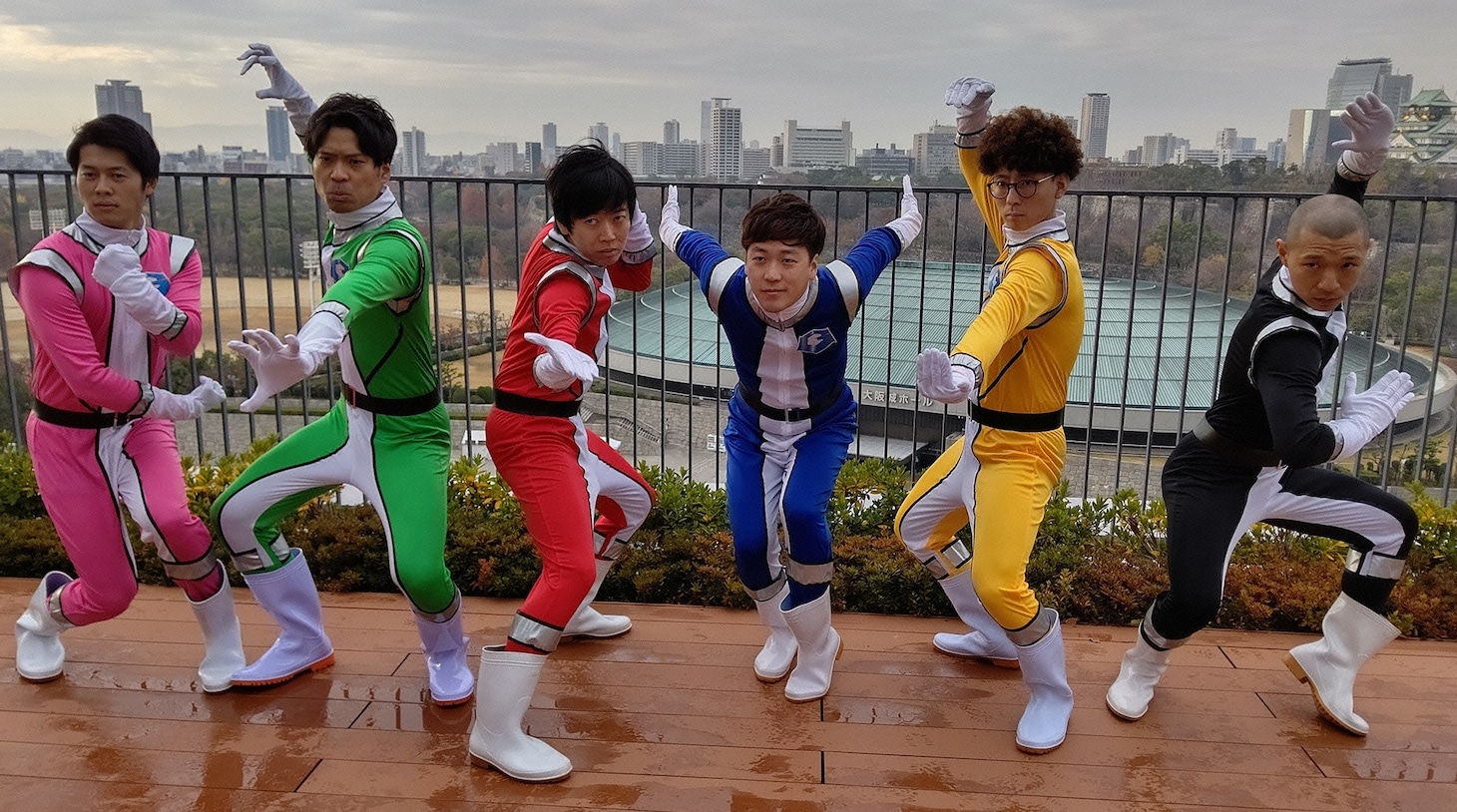 「次世代お笑い戦隊ギャグレンジャー」のメンバー。(c)読売テレビ