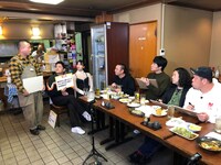 「超ハッピー！酔いどれお笑い王決定戦」の様子。