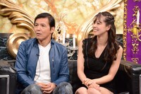 左から阿部祐二、阿部桃子。(c)日本テレビ
