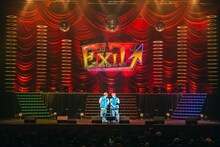 EXIT（photo by Shingo Tamai）