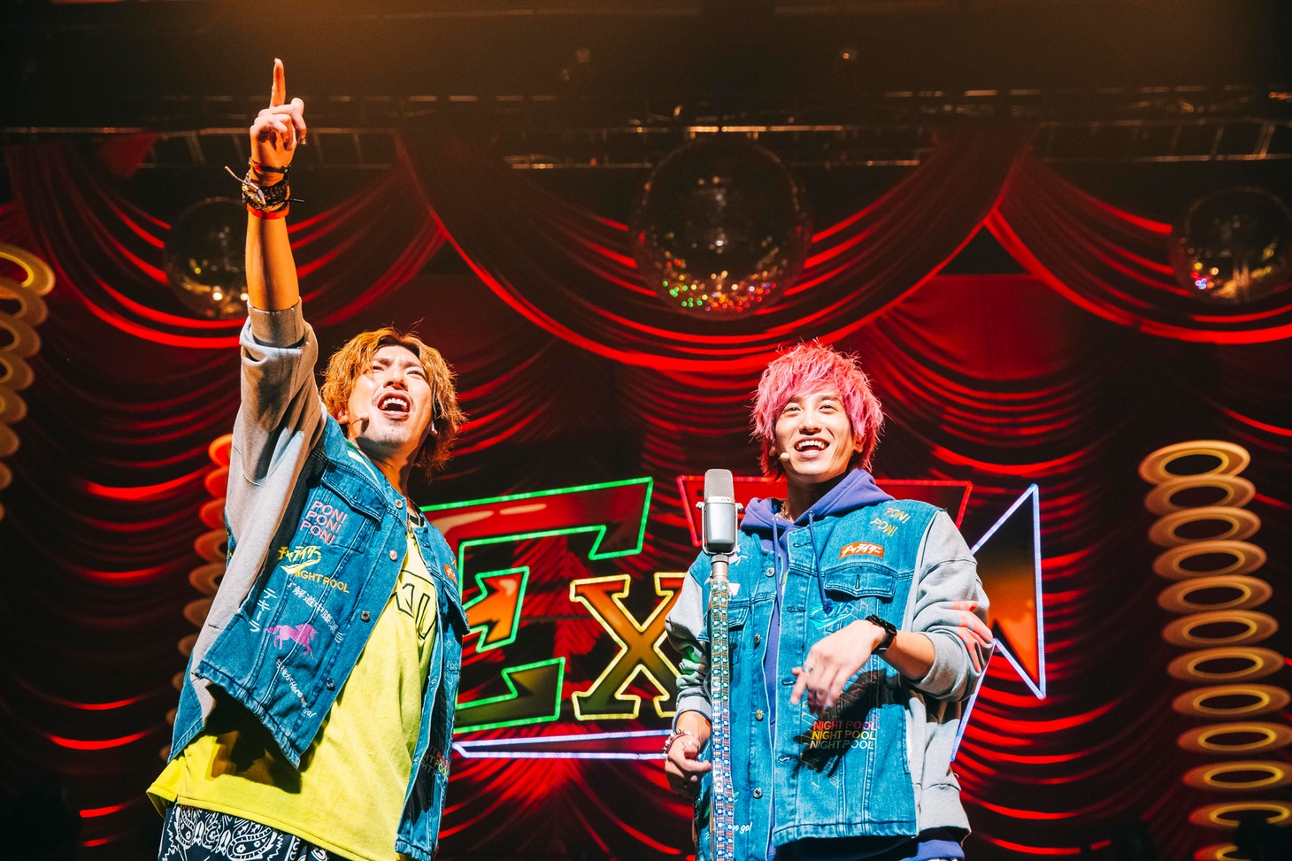 EXIT（photo by Shingo Tamai）