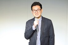 「デビ賞」の大賞に輝いたニュークレープ・デビ。