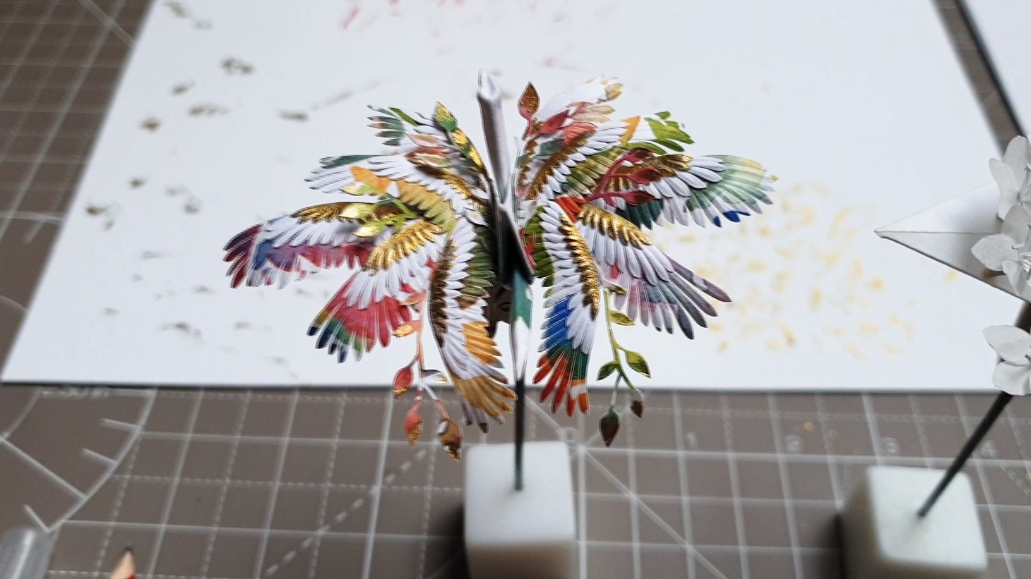 「オリガミの魔女と博士の四角い時間 スペシャル」より。(c)NHK