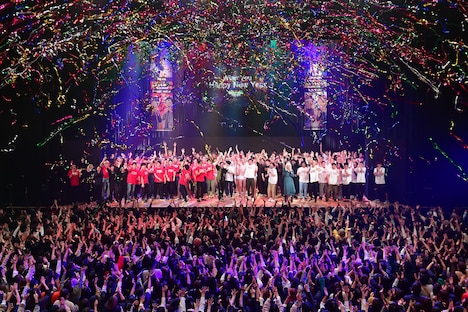 「もっともっとも～～～っとマンゲキカウントダウン2019→2020」の様子。