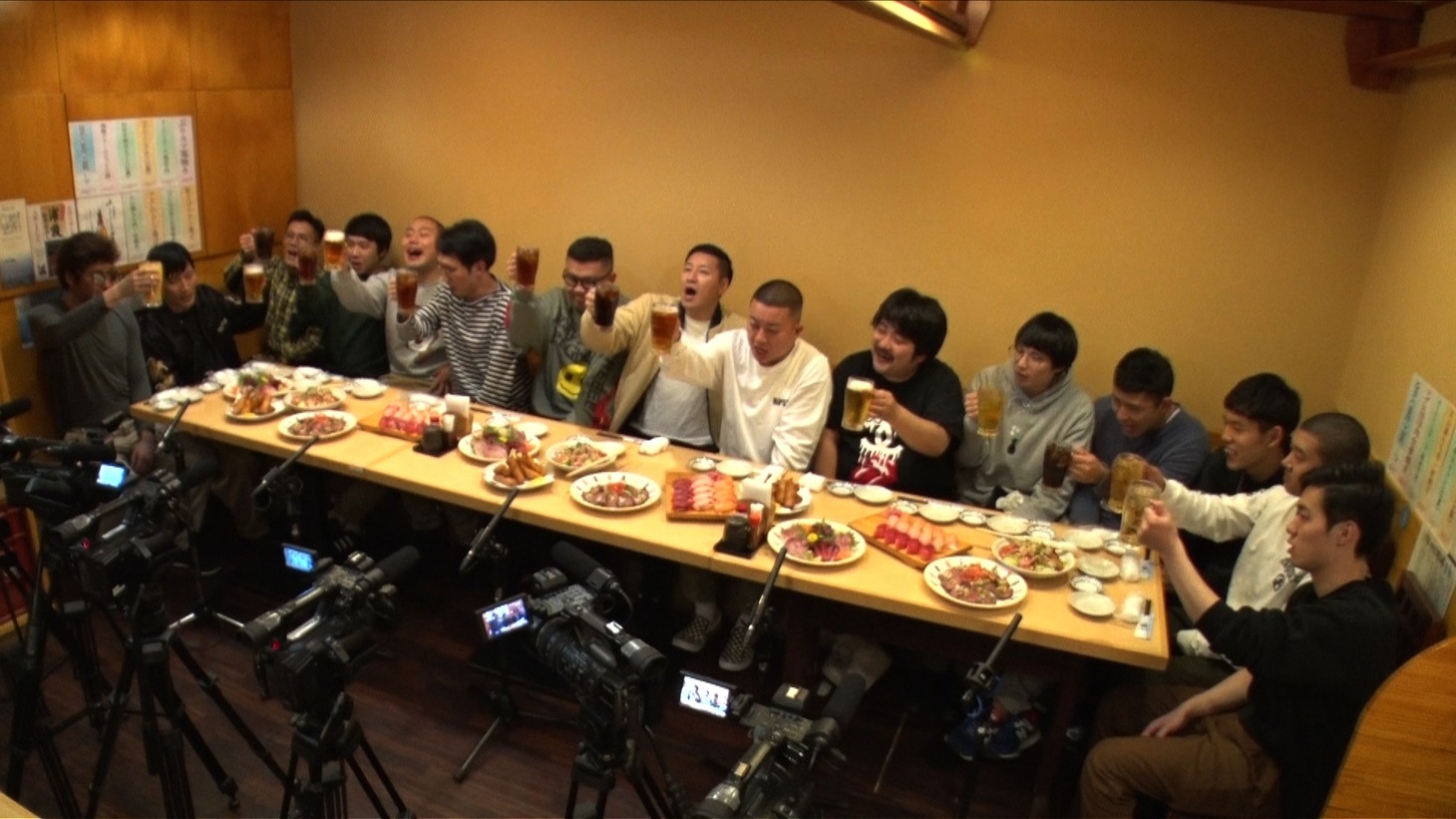 「有吉の壁に耳あり！お笑い第7世代大集合！反省会」より。(c)日本テレビ