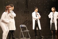 タイタンチームのコントのワンシーン。(c)BSフジ