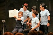 サンミュージックチームのコントのワンシーン。(c)BSフジ