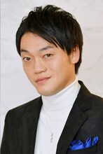 セフレのEくんを演じるおばたのお兄さん。