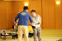 「冒険発掘バラエティ 霜降り明星のあてみなげ」のワンシーン。(c)静岡朝日テレビ