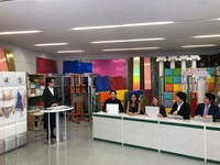 「有吉クイズ」のワンシーン。(c)テレビ朝日