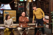 （左から）大久保佳代子、伊集院光、石橋貴明。(c)フジテレビ