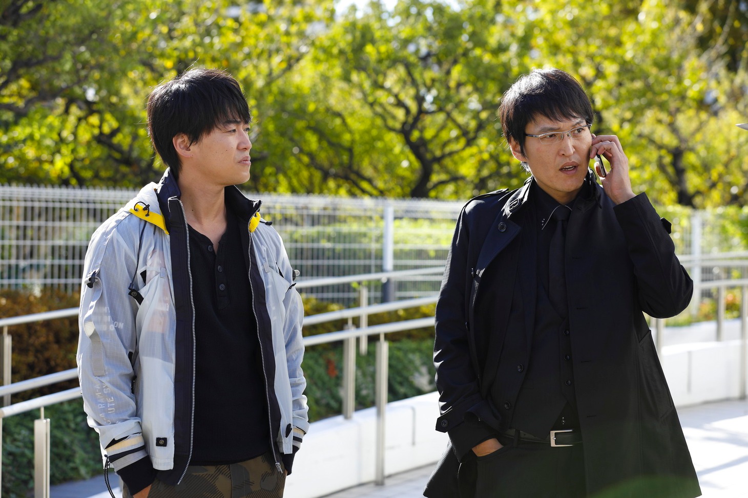 「新・ミナミの帝王」第18作「バイトテロの誘惑」に出演する（左から）大東駿介、千原ジュニア。(c)関西テレビ