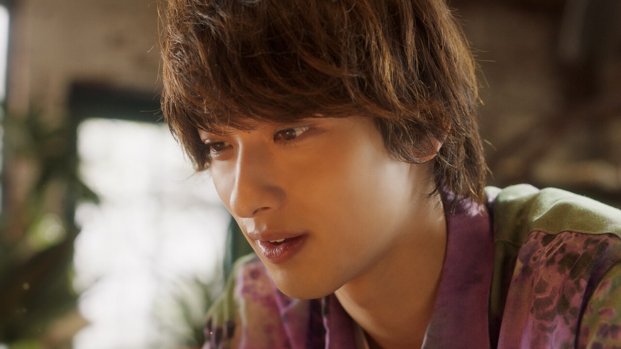 「カーセンサー」新CMより。