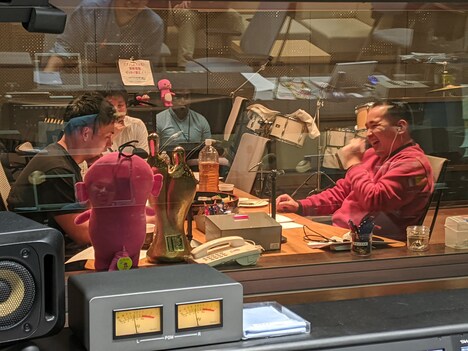 収録中のミルクボーイ。