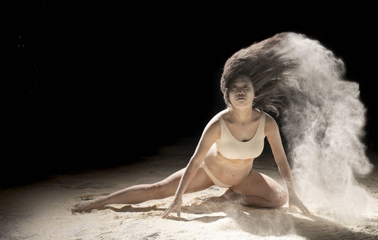 いとうあさこ、ベルギーでアーティスティックなパフォーマンス挑戦