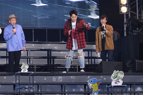 釣りよかでしょう。と山下健二郎によるキャスティング対決の様子。