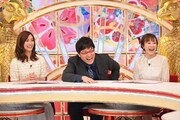 （左から）田村真子アナ、南海キャンディーズ山里、江藤愛アナ。(c)TBS
