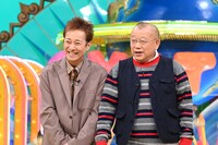 左から中居正広、笑福亭鶴瓶。(c)日本テレビ