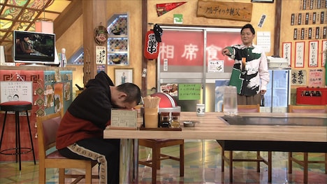 「相席食堂」のワンシーン。(c)ABCテレビ