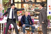 ミキが兄弟ゲンカを再現する様子。(c)TBS