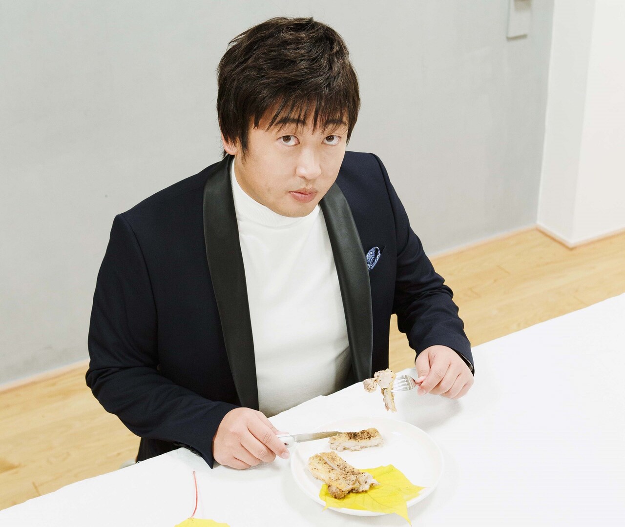 秋山のクリエイターズ・ファイルが「ザテレビジョン」で連載開始、YOKOも反応