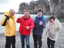 「サンドのこれが東北魂だ 45号線を北上せよ！三陸海岸 夢と希望の最前線」に出演する（左から）あばれる君、サンドウィッチマン、生駒里奈。(c)TBC東北放送