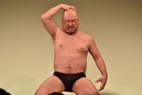 ハリウッドザコシショウ