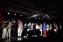 赤もみじ村田がハイタッチ会で叫ぶ！トム・ブラウンMC「芸人芸人芸人」発ライブ