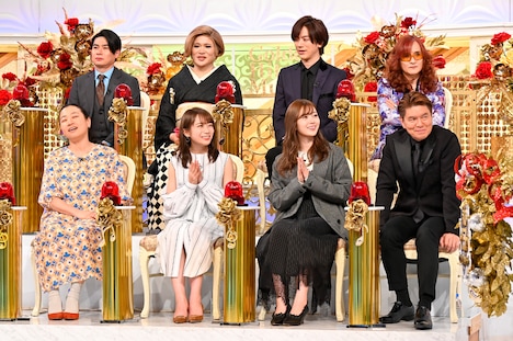 パネラーとして出演する、いとうあさこ（前列左端）、平成ノブシコブシ吉村（後列左端）ら。(c)TBS