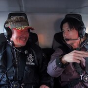 ハライチ岩井が松島で相席旅、甲冑姿で出現しヘリにも乗る