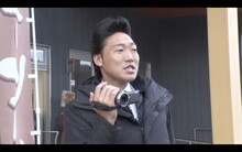 「BACK TO SCHOOL！SP」で廃校になる高校を訪れ、思い出のVTR制作に挑むANZEN漫才みやぞん。(c)フジテレビ