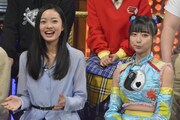 左から川瀬莉子、生牡蠣いもこ。(c)読売テレビ